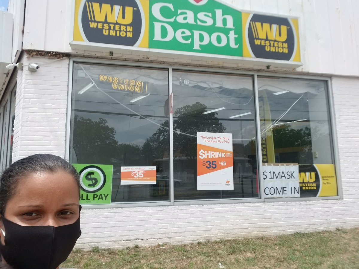 ThatBoostGirlJ's tweet photo. New AR just came on board! ✅ XP trained ✅BYOD trained ✅ #ShrinkIt trained ✅ Updated family plans  Door is waiting on new inventory,  but has plenty of BYOD! Let's get on board! @BoostAJP @jjonesvip #FutureWireless @AdolfoBoostAE @Mitchell_Boost @Kedez_BM @BillBoostDMV https://t.co/KMwXGK8UVM