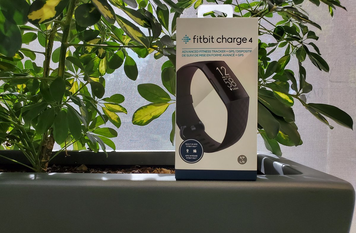 fitbit charge 4 best buy