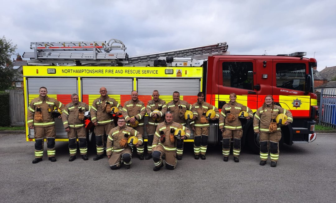 BurtonFire's tweet photo. Just a quick post to say, have a Safe Weekend All from all of the crew here at @BurtonFire
@northantsfire #firefighter #teamwork #oneteam #staysafe #oncall #oncalllife #ukfireservice #burtonlatimer https://t.co/SHp61rkgDo