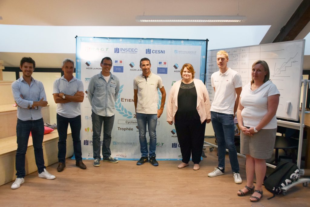 taieb_raphael's tweet photo. Je soutiens pour la 2e année consécutive le Prix Etienne Fabre. Félicitations aux lauréats de cette année ! 9 jeunes cyclistes de haut niveau (femmes, hommes, et para) qui veulent pousser leur rêve le plus loin possible mais sans abandonner les études. https://t.co/qvmCqeRPf8 https://t.co/9KVzehR3o6