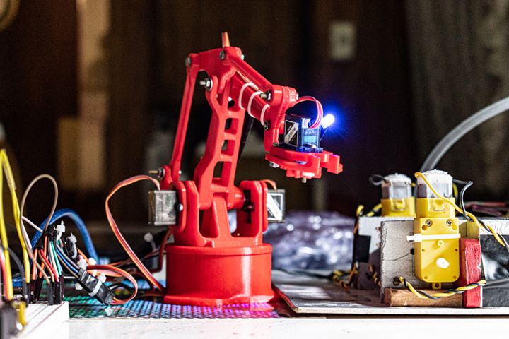 3dlinkme's tweet image. Construcción de brazo robotico impreso en 3D, para complementar el sistema de producción y control de la línea de producción dimensionada.  Proyecto realizado por @Tenizart 
#arduino #arduinocommunity #arduinocc #solidworks  #robotic #engineering