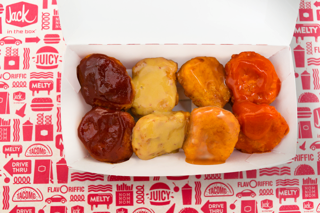 JackBox's tweet photo. Putting your nuggs in a bag and saucing them yourself is like the official food hack of 2020 #JackHack https://t.co/r5pgu8sjH7