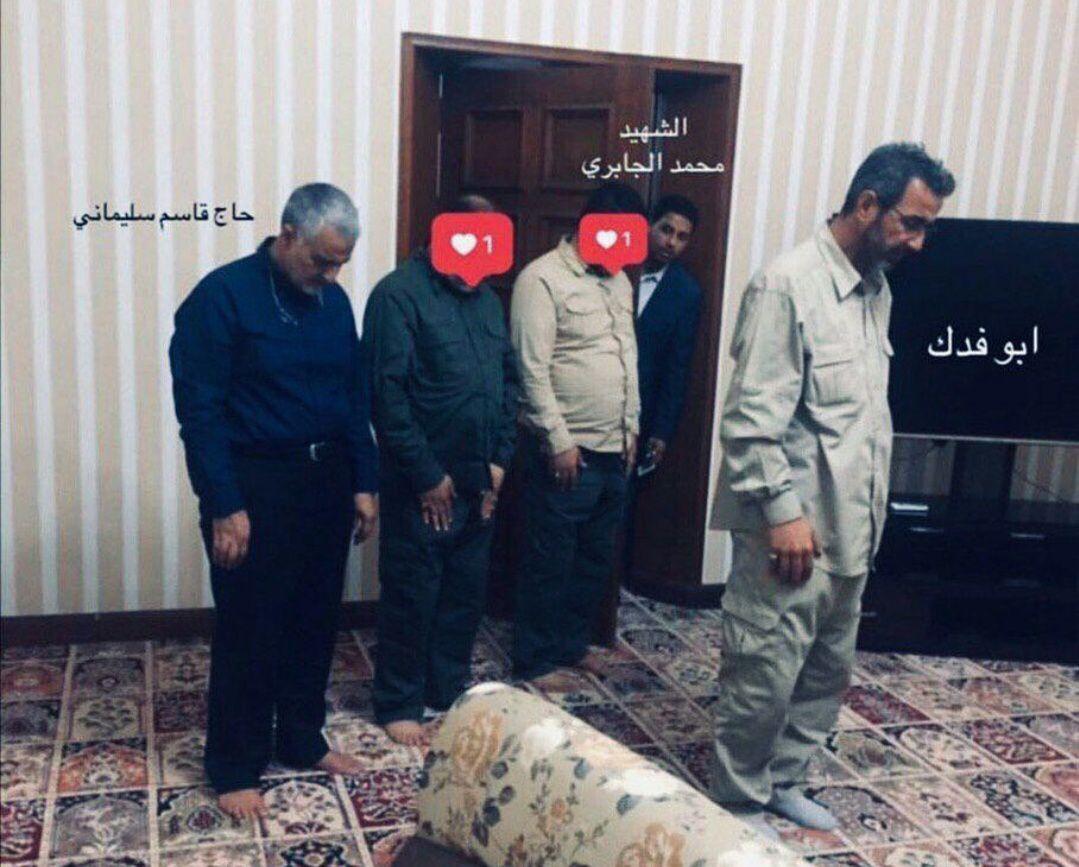 zemh_313's tweet photo. أهم شيء في صلاة الجماعة هي العدالة ومعناها لا يترك واجب ولا يفعل حرام.
انت صلى خلفك الشهيد سليماني رحمه الله
#ابو_فدك_خليفه_المهندس https://t.co/WNboYgG0bO
