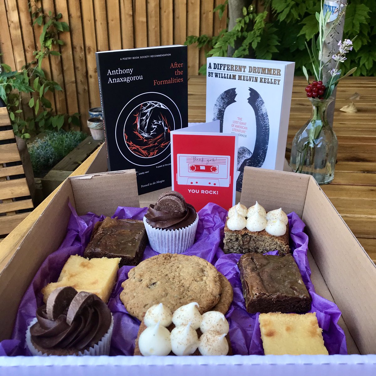 faye_bird's tweet photo. Jumping back on here to say a HUGE thank you for my #patronofreading gifts from @EPHS_Library. It’s been a brilliant two years and I’ve loved working with you all ⁦@ElthorneHighSch⁩. And now to enjoy some of the best things in life - books, cakes, summer holidays... ☀️📚🧁 https://t.co/S12weC8x4M