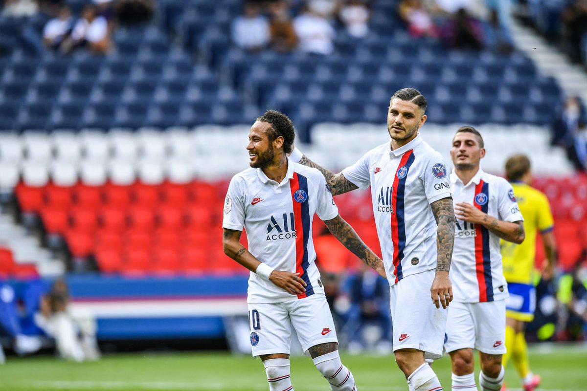 PSG_English's tweet photo. End of the first quarter! 

@PSG_English 2️⃣ - 0️⃣ @WaaslandBeveren

A 10-minute break before we get back to the game! 

#PSGWBE https://t.co/cRR4O6FBNw