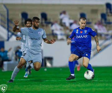 مباراة الهلال و الطائي