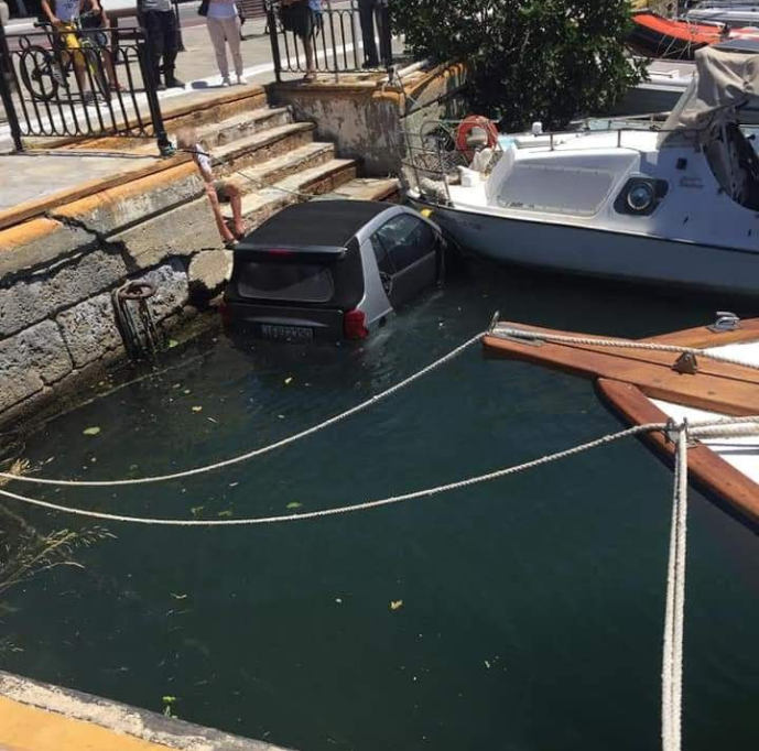 Lampatzampa's tweet image. ΑΑΑΑΑΑΑΑΑΑΑαΑαααααααααααα, κρουαζιερα θα σε πααααααααααααααωωωωωωω.... 🎶🎶🎶