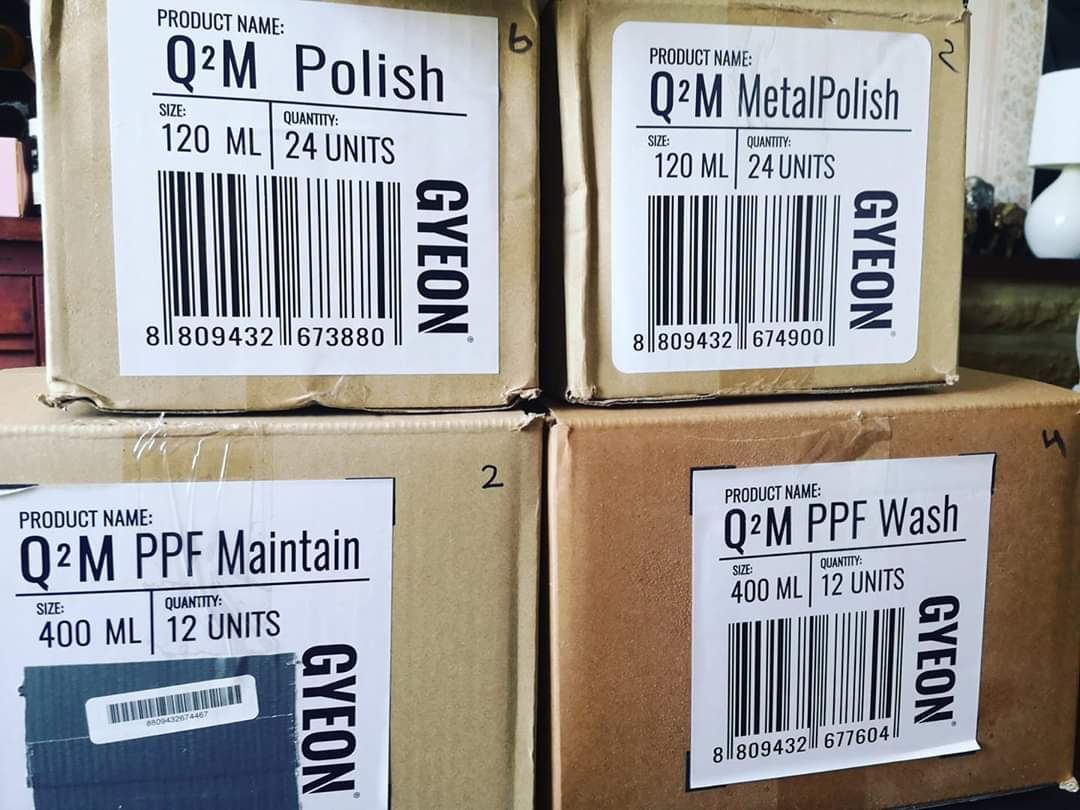 Amazing service from @gyeon_quartz UK, less than 24hours from Scottish Scotland to Kent. Unpacking now and available from the our website.

#allsquarewrapnride #gyeon #gyeonquartz #q2ppfmaintain #q2mppfwash #q2mmetalpolish #q2mpolish #detailing #carcare #ppf #wrappedcars #cars