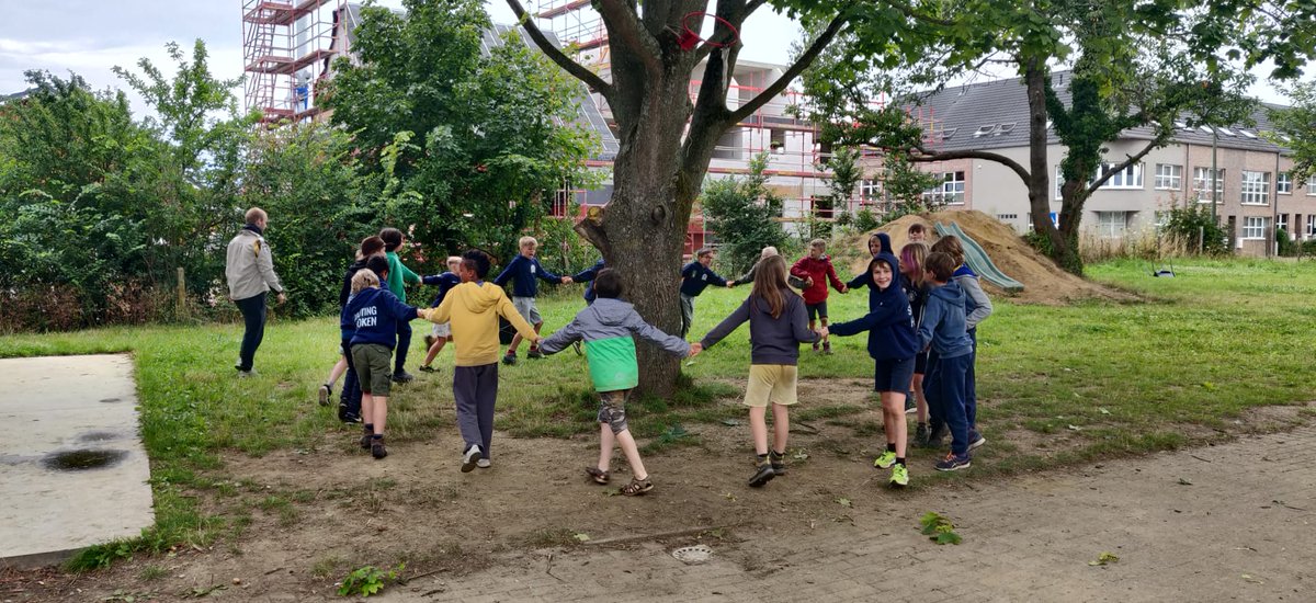 SH_Welpen's tweet photo. 16 juni, de welpen speelden vandaag het grote dierenspel. Elks bewezen ze zichzelf in verschillende opdrachten tegen elkaar om te zien wie elk dier zou kunnen zijn. Tot morgen! https://t.co/PFWo5nNRoP