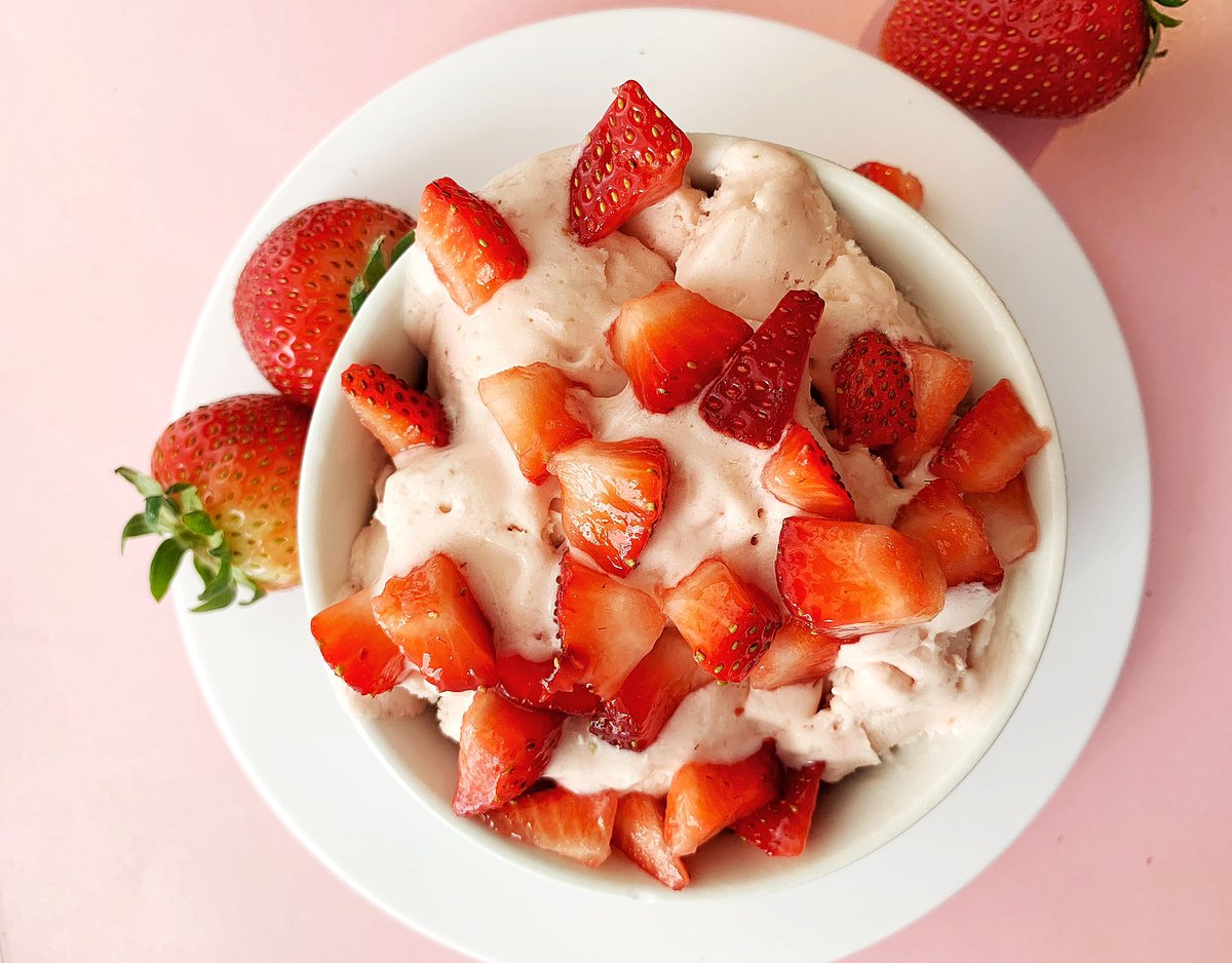 ilovedripgelato's tweet photo. Berry, Berry, Good ! Enjoy our Strawberry Gelato, made with fresh vine grown strawberries.  

Available starting July 25th, 2020 🍓 https://t.co/AleVI3WY8X