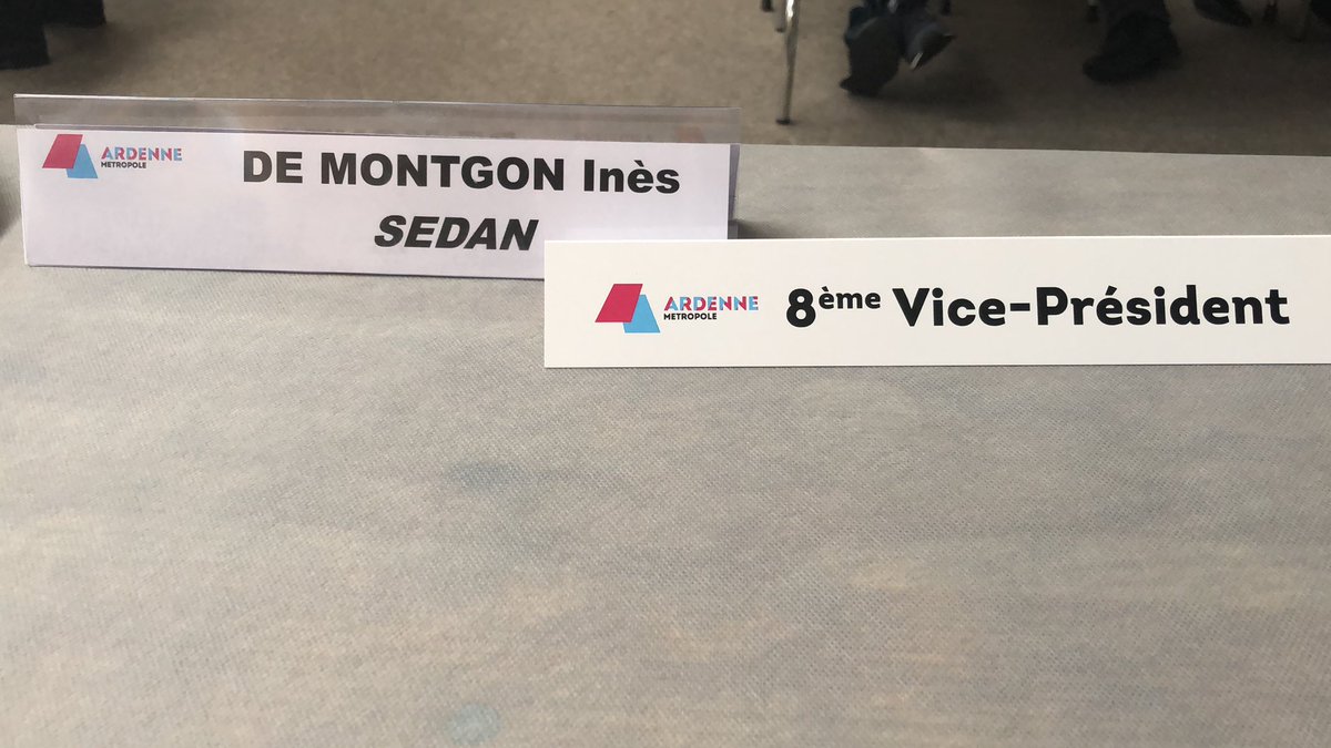 idemontgon's tweet photo. Merci aux conseillers communautaires qui m’ont élue 8eme Vice Présidente d’Ardenne Métropole au développement durable et à Boris Ravignon et Didier Herbillon qui placent en moi leur confiance. Je mesure les enjeux et les attentes de cette mission qui m’oblige. Au travail ! https://t.co/1ZWK3nfJvR