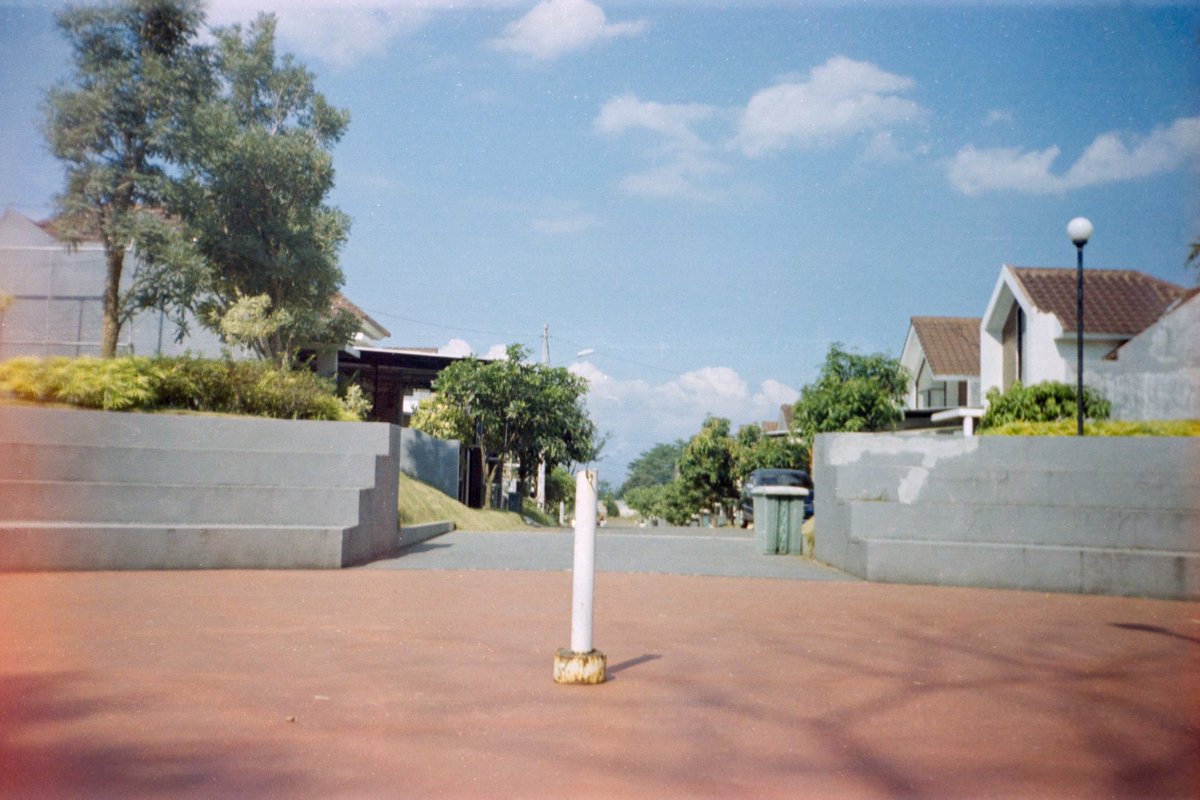 lamborginiretro's tweet photo. One.
#35mm #cameraanalog #jualan #takutgalaku #kodak250d https://t.co/cq6uinRLPn