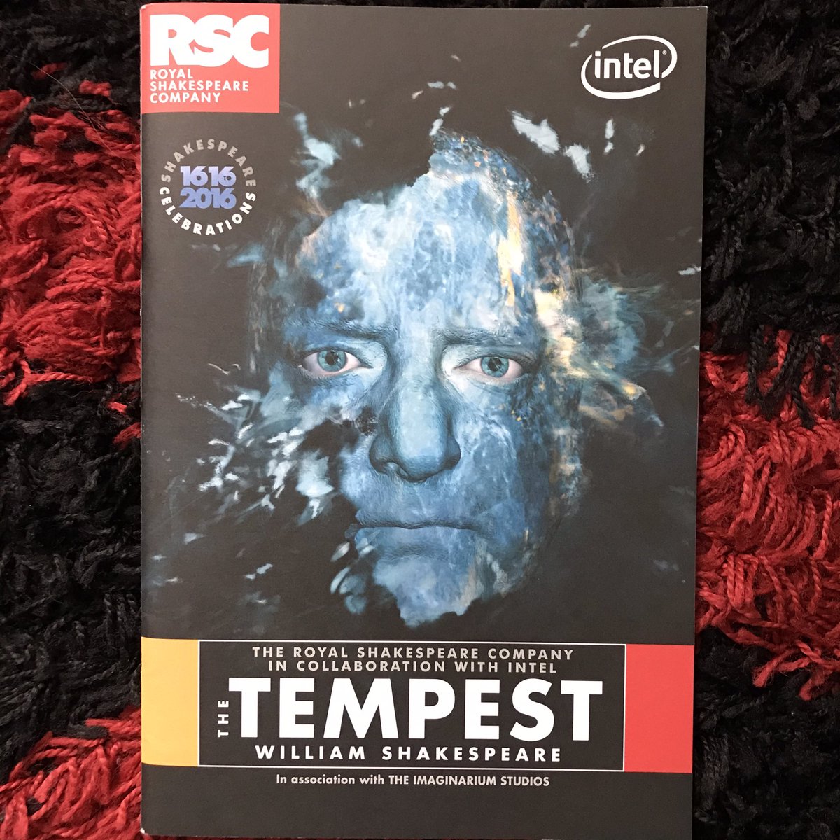 Stes_Adventures's tweet photo. Today’s featured RSC programme is from 2016-17 and is #TheTempest starring #SimonRussellBeale as #Prospero with #JennyRainsford as #Miranda. #MarkQuartley plays #Ariel and #SimonTrinder is a magnificent #Trinculo with #JoeDixon as #Caliban . https://t.co/InNBzgUGEV