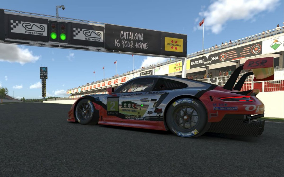 Rincon_MSport's tweet photo. Buscamos pilotos para afrontar los campeonatos que comienzan tras el verano! Como el @CnsCampeonatos y más eventos. https://t.co/Mlf2B8xzCV https://t.co/UEYqCwecEg