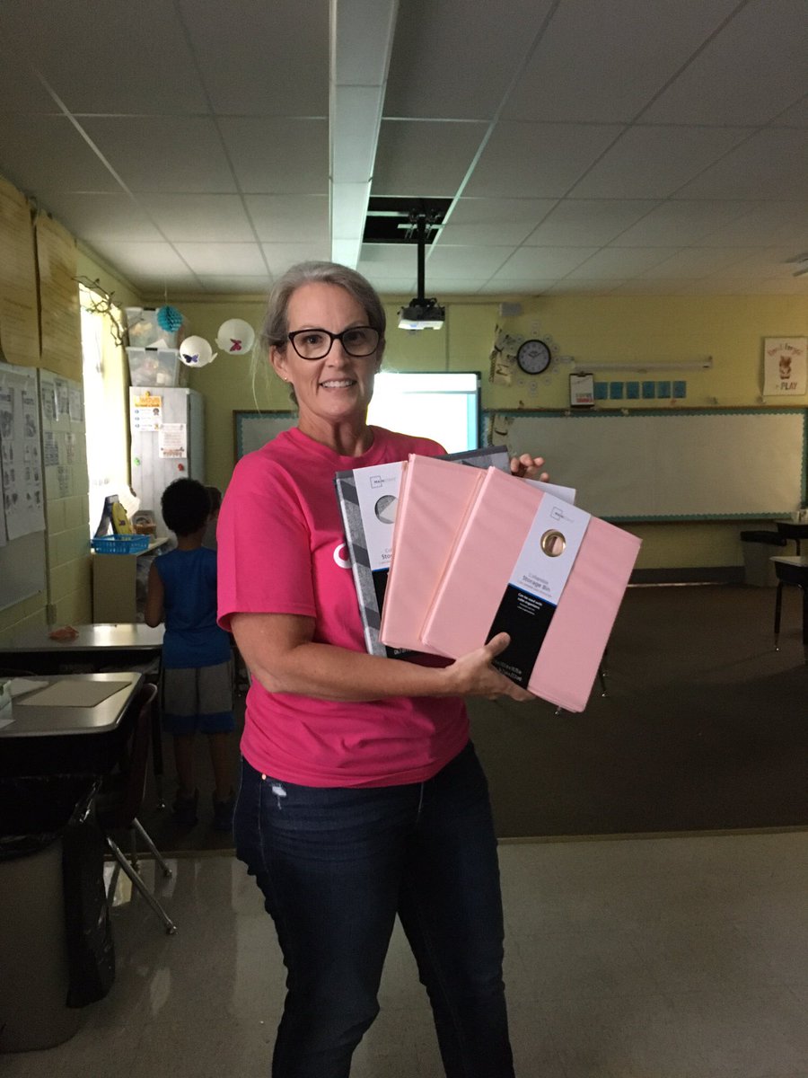 mrsdodson427's tweet photo. Missed taking pictures of our week 1 #TechPrize #Winners! These are our week 2 winners! Thankful to get to work with these ladies and appreciate the work they put in for all of their students @MilanC2Schools!
@widner_christa @4Gmc2 @3Gmc2 @1_gmc2 https://t.co/xYUVKPwhmP