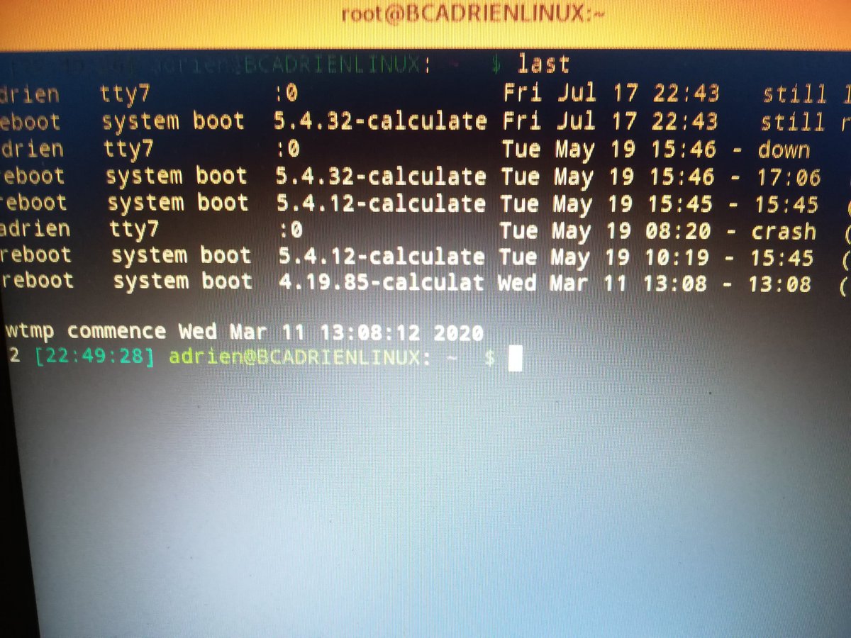 _adriend_'s tweet image. 459 Moses à jour sur une #CalculateLinux #GNOMe qui n&apos;a pas été allumée depuis 2 mois !!!!