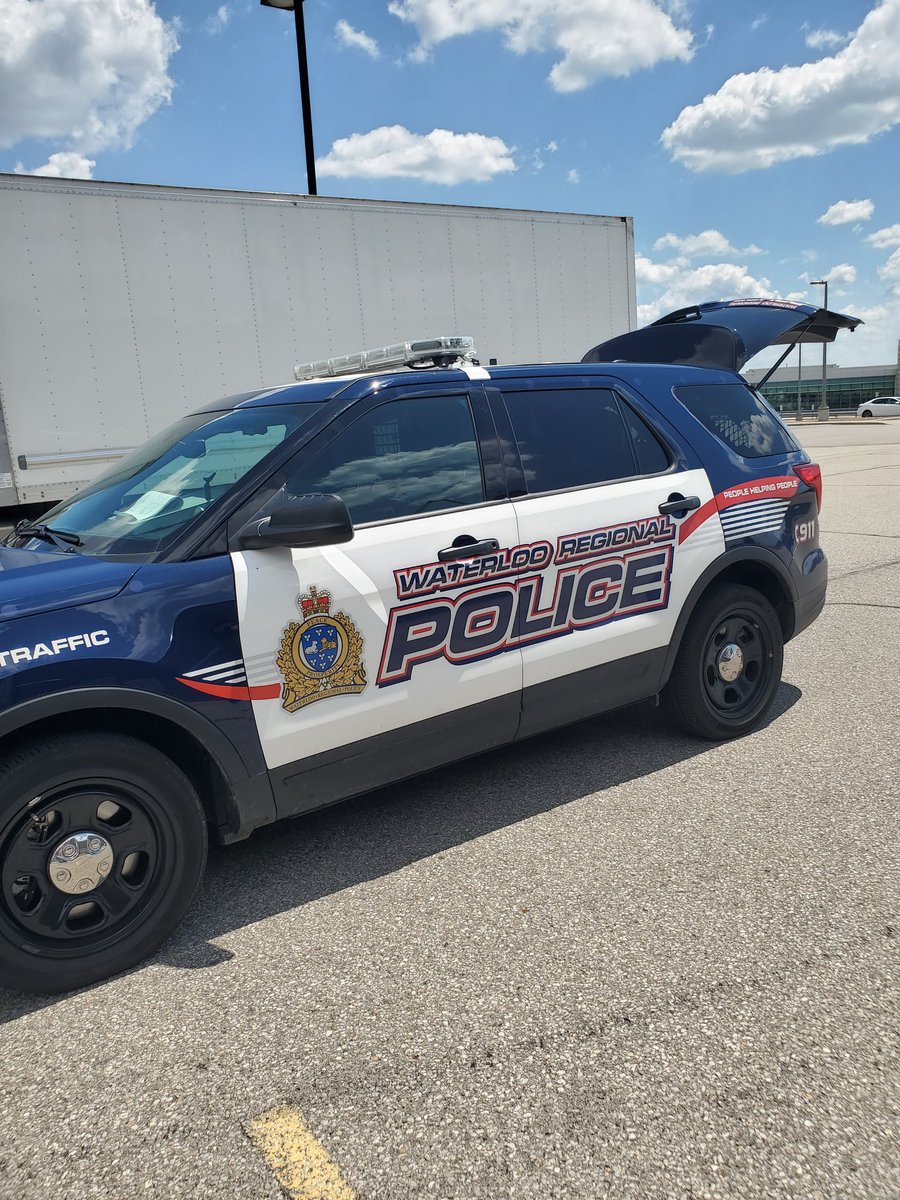 WRPSToday's tweet image. Officers are on area roads today as part of #OperationSafeDriver conducting commerial vehicle enforcement initiatives focused on speeding and vehicle safety. 

Road safety is everyone&apos;s responsibility.

Your communtiy, your choice.