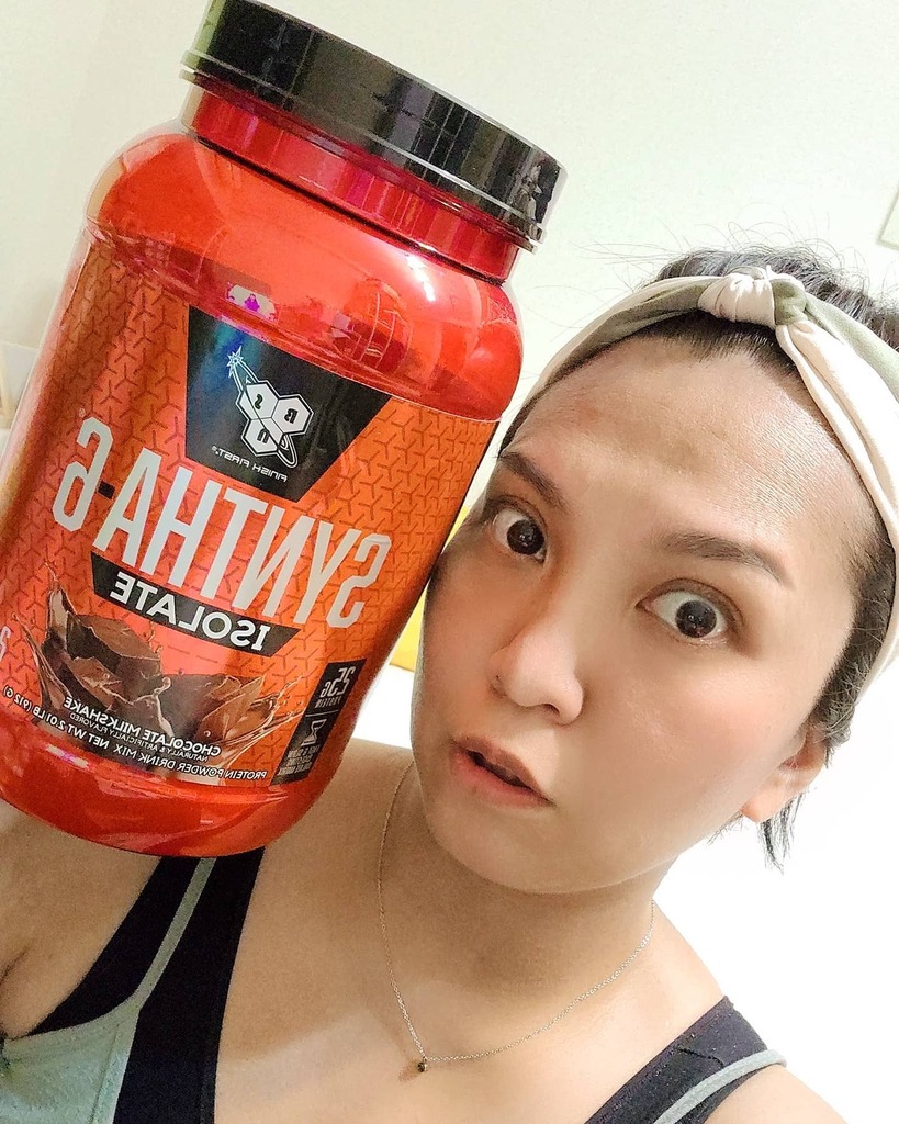 kirio44's tweet photo. アメリカのブロテイン、えげつないサイズ!! #プロテイン #syntha6isolate #アイソレート #アメリカンサイズ #小顔効果 #トレーニング再開 https://t.co/UTKpsGU4jS https://t.co/QrDh6Fwm3H