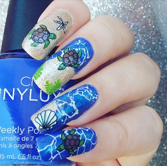 dolce_ca's tweet photo. @CNDWorld "Blue eyeshadow" 💙💅 #cnd #cndworld #cndvinylux #turtles 🐢🐢 #tortugas #nails 💅 https://t.co/V08G7d0Lwz