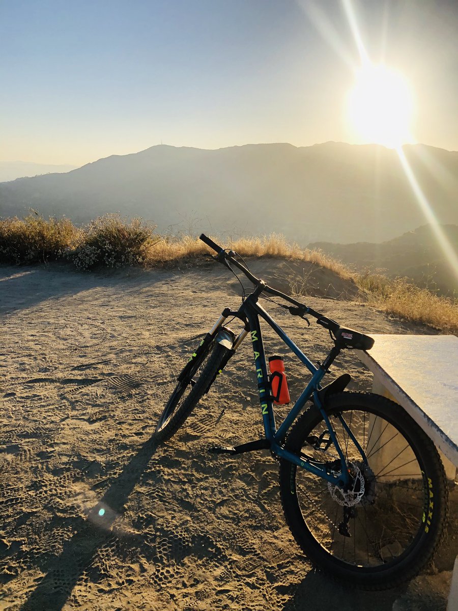 Rode into the weekend with a quick 5 mile excursion 🚲↙️