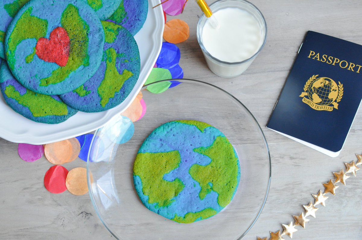 Here at Little Passports, we believe nothing is sweeter than a global adventure 🌎 We think it’s safe to say that the love of cookies is universal. Check out these cookie 🍪recipes from around the world for #WorldEmojiDay! littlepassports.com/blog/food/cook…