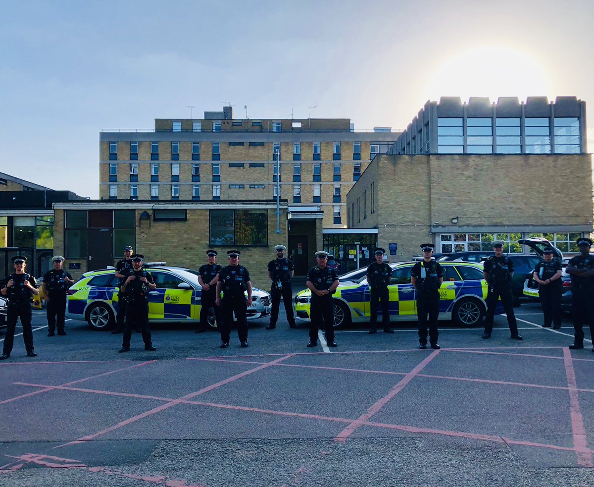 ChelmsfordSCs's tweet photo. Our @ChelmsfordSCs  and @EP_RPU_Specials are out in #ChelmerVillage tonight looking at concerns raised from residents of our local community

#OperationPage https://t.co/ZyyR8pqt2M