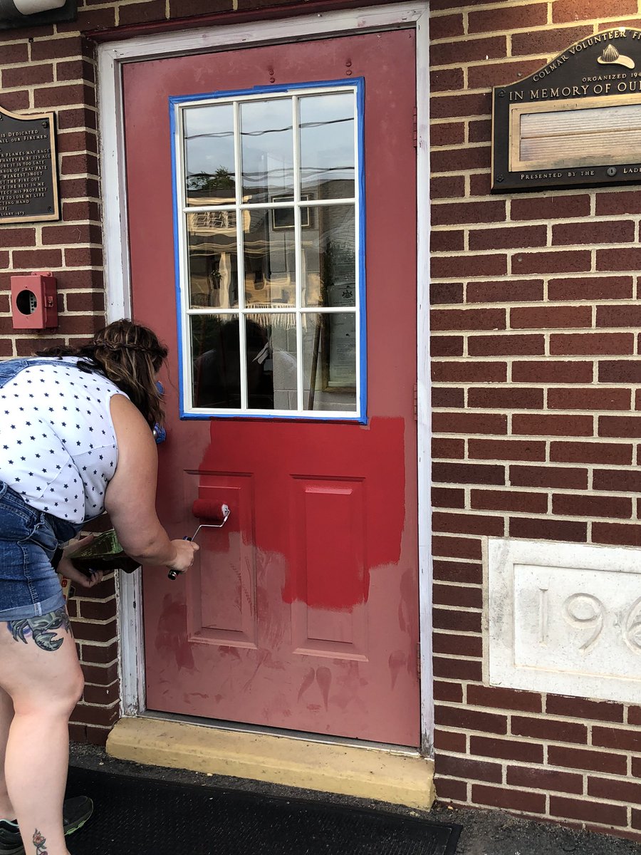 ColmarFire's tweet photo. Last night a few of our members took time out of their busy schedules to help with some much needed maintenance around the fire station. #ColmarPride https://t.co/muXORAuTF9
