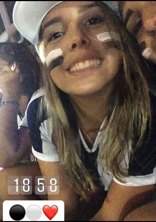 1Cecis's tweet photo. Oq eu mudei em 4 anos?? 

Gata em todos os anos mano puta mano, mudei nada https://t.co/BXXsdb81CV