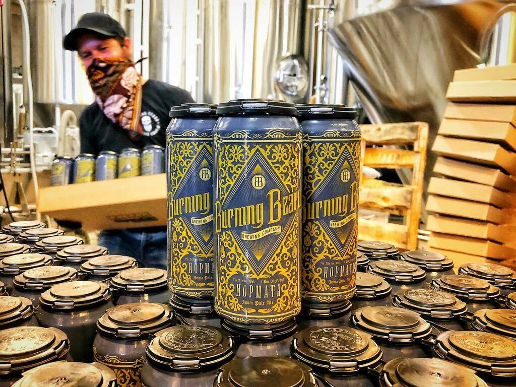 beard_aflame's tweet photo. HOPMATA IPA 🤩 Freshly canned and ready to go! Beardgarten is open today at NOON + @angrypetespizza with the tasty pizza creations all day 🍕🍔🌭 TGIF!!! #hopmata #hopmataipa #sandiegoipa #westcoastipa #flagshipbeer #upthebeard #wheresurbeardat #burningb… https://t.co/Evw0pv6Qlf https://t.co/2rgbCg0gAO