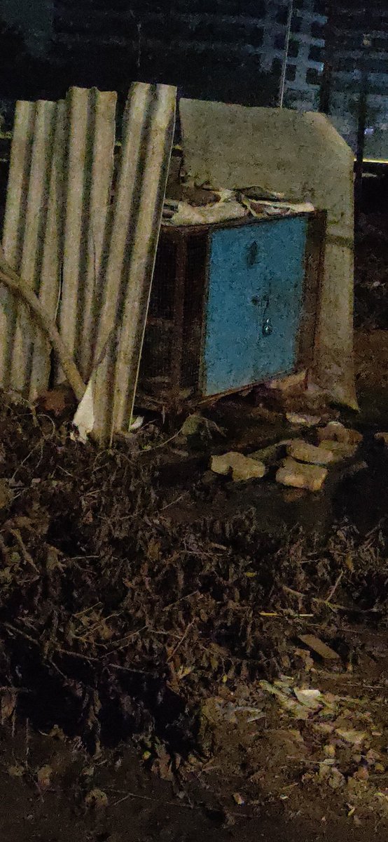 Jiyasingh22's tweet photo. There is a dog st barned next to Gappa garden  at nana chiloda ahmedabad gujarat he is kept in a small cage that he can't even stand inside it this is so inhuman if he has to pee or poop he has to do it inside the cage  @Manekagandhibjp
@pfaindia @pplforanimals @DogLoverind https://t.co/jqztSlp9gU