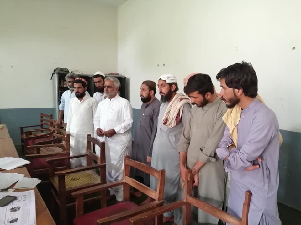 NallPublic's tweet photo. نال
مشہور کالم نگار و شاعر محترم ندیم گرگناڑی،  ،
 کا پبلک لائبریری نال آمد
اس موقع پر طلباءرابطہ کمیٹی کے رہنماء وحید امان قلندرانی ،حافظ علی حسن سمالانی اور حافظ عبدالغنی موجود تھے #PublicLibraryNall https://t.co/s860R69NED