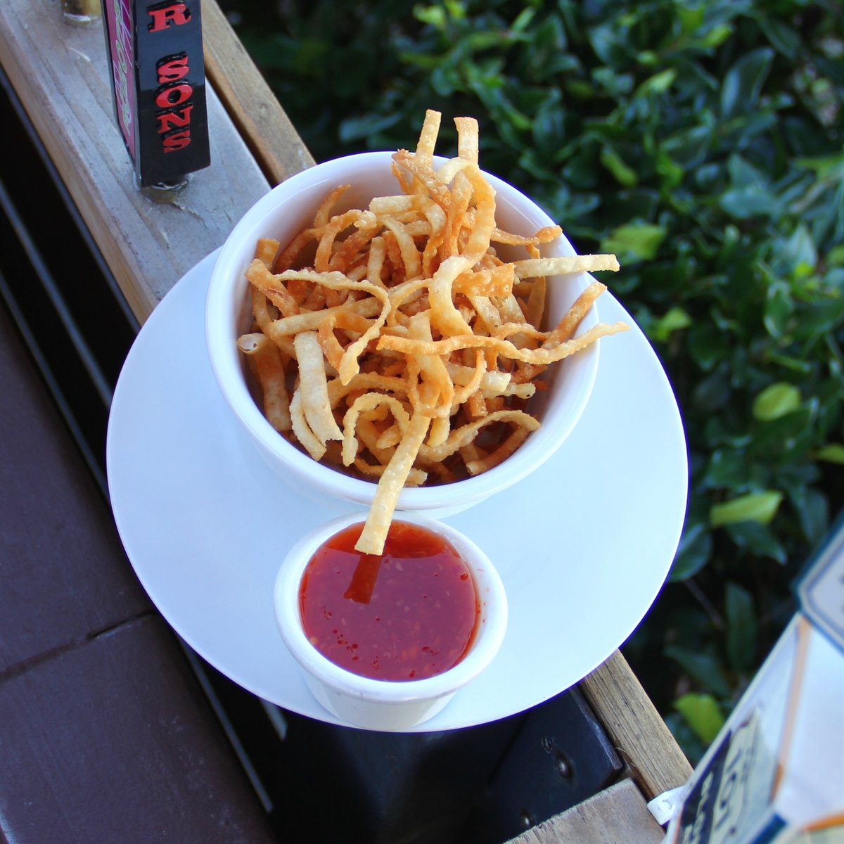 Crispy Wonton Skin! Crispy and delicious compliment on the house 👌 #LAlife #SealBeach

Rich &amp; Creamy Cheesecake $3 🍰😋
Oh man! What a steal!