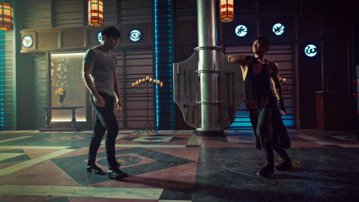 Did you ever see how Alec is in the light like an Angel, all graceful and Magnus is in the dark like a demon, trying to get to him. Yeah, me neither.