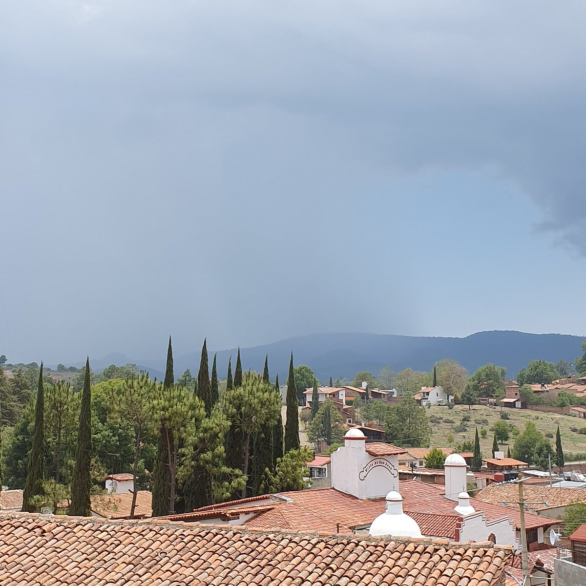 casonademanzano's tweet photo. Vente este fin a #Tapalpa y disfruta de la temporada de lluvias 🌧🌧🌧
Hospédate en #CasonadeManzano en el ♥️ de Tapalpa https://t.co/LT3nzmE2OX
