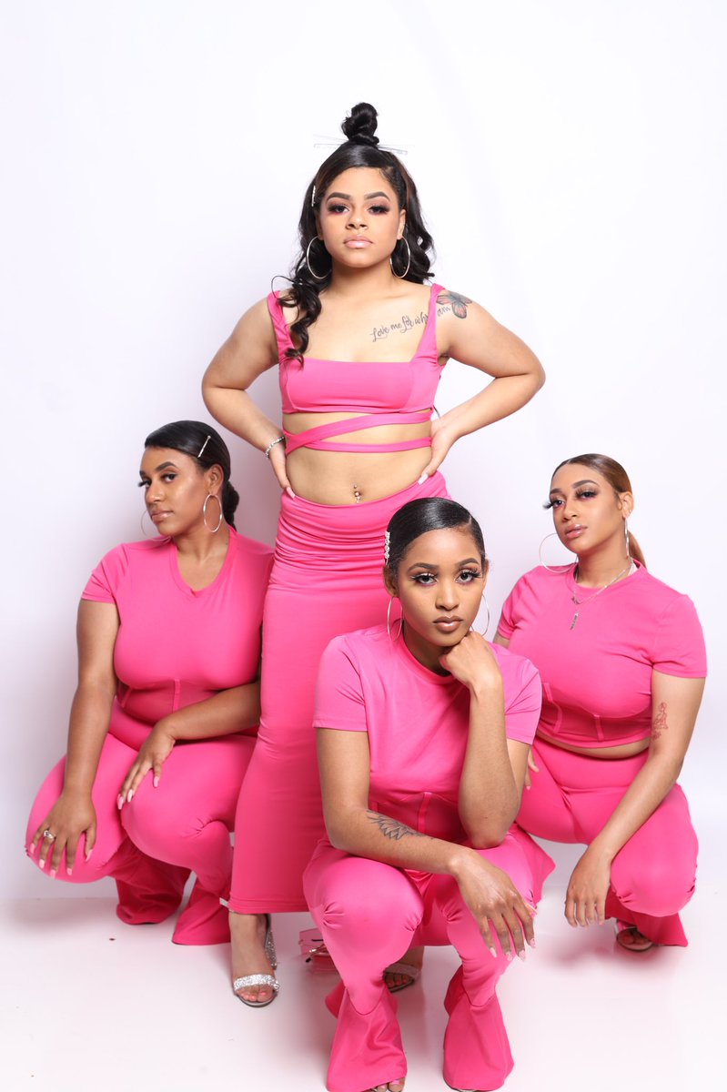 _taliamariee's tweet photo. โJust a #GirlBoss building up her empireโ ๐
โโโโโโโโโโโโโโโ-
- Lia Lovely Lashes are a girls bestfriend ๐
LiasLovely Minks & #LashedbyLia ๐๐
Our One Year Anniversary & Rebrand Launches ๐ Drops tomorrow fire https://t.co/zA46yIUyKU