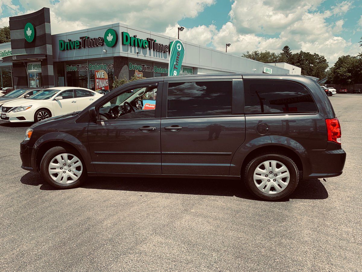 DriveTimeCanada's tweet photo. With loads of room this 2017 Dodge Grand Caravan is perfect for anyone from large families to the handyman. Proudly built In Windsor, Ontario feel proud driving the original #MiniVan!

https://t.co/KhOHhNFxCp https://t.co/5VUyw9Qd7y
