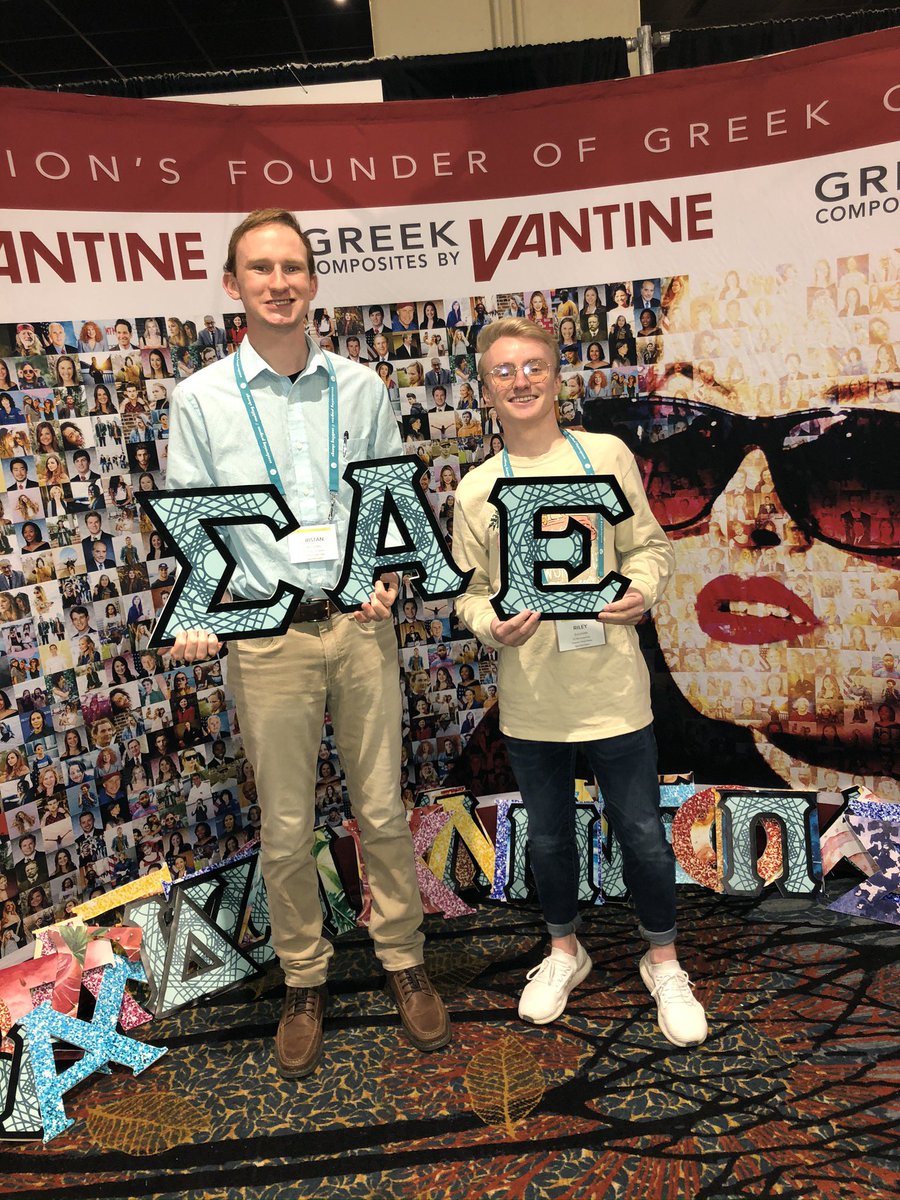 USDSFL's tweet photo. I figured I’d introduce myself as we kick into the season! My name is Riley Sullivan and I’m currently the VP of Fraternity Recruitment at USD. I’m also a proud member of @SDSigma. If you have any questions about fraternity recruitment slide into the DMs &amp; I’ll be glad to help!🐾 https://t.co/lxC1JOrlTM