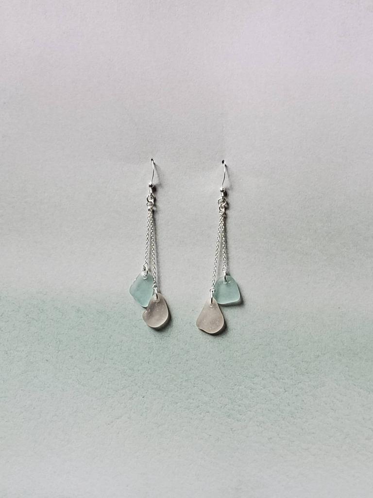 saltedbayonet's tweet photo. A pretty #handmade pair: Genuine aqua blue #seaglass, #pinkseaglass &amp; sterling silver earrings. https://t.co/ZJZoX2cc7i #seaglassjewelry #genuineseaglass #aquaseaglass #handmadejewelry #surftumbled #blueseaglass #seaglassearrings #rareseaglass #aquablueseaglass #handmadeearrings https://t.co/KZBg3GQO2x
