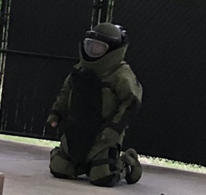 OrdnanceCSM's tweet photo. #VirtualBranching  

Leadership+grit+techical/tactical skills= #EOD

Join Army’s Bomb Squad #GoOrdnance #GoEOD

@ArmyROTC @TRADOC @usacac @SCoE_CASCOM @CASCOM_CG @USAODCorps @ChiefofOrdnance https://t.co/Hm0vfxiM7S