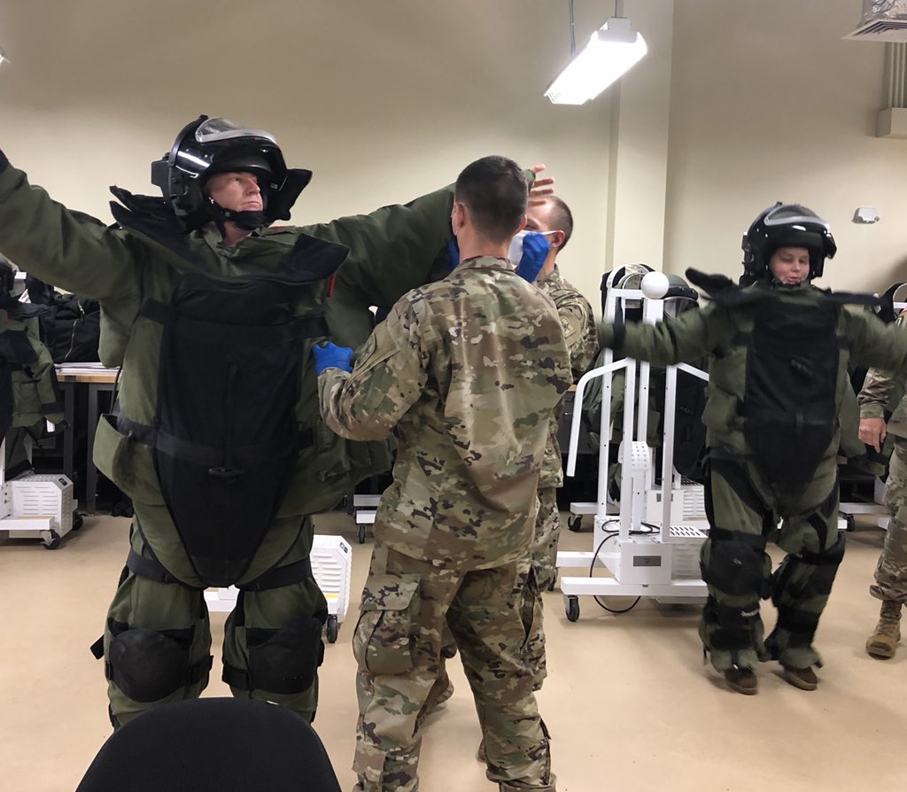 OrdnanceCSM's tweet photo. #VirtualBranching  

Leadership+grit+techical/tactical skills= #EOD

Join Army’s Bomb Squad #GoOrdnance #GoEOD

@ArmyROTC @TRADOC @usacac @SCoE_CASCOM @CASCOM_CG @USAODCorps @ChiefofOrdnance https://t.co/Hm0vfxiM7S