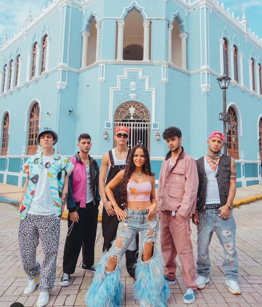 Izagomez142005's tweet photo. @erickeltaco @CNCOmusic Dos
@CNCOmusic 
Cnco live https://t.co/j1DjE97bni