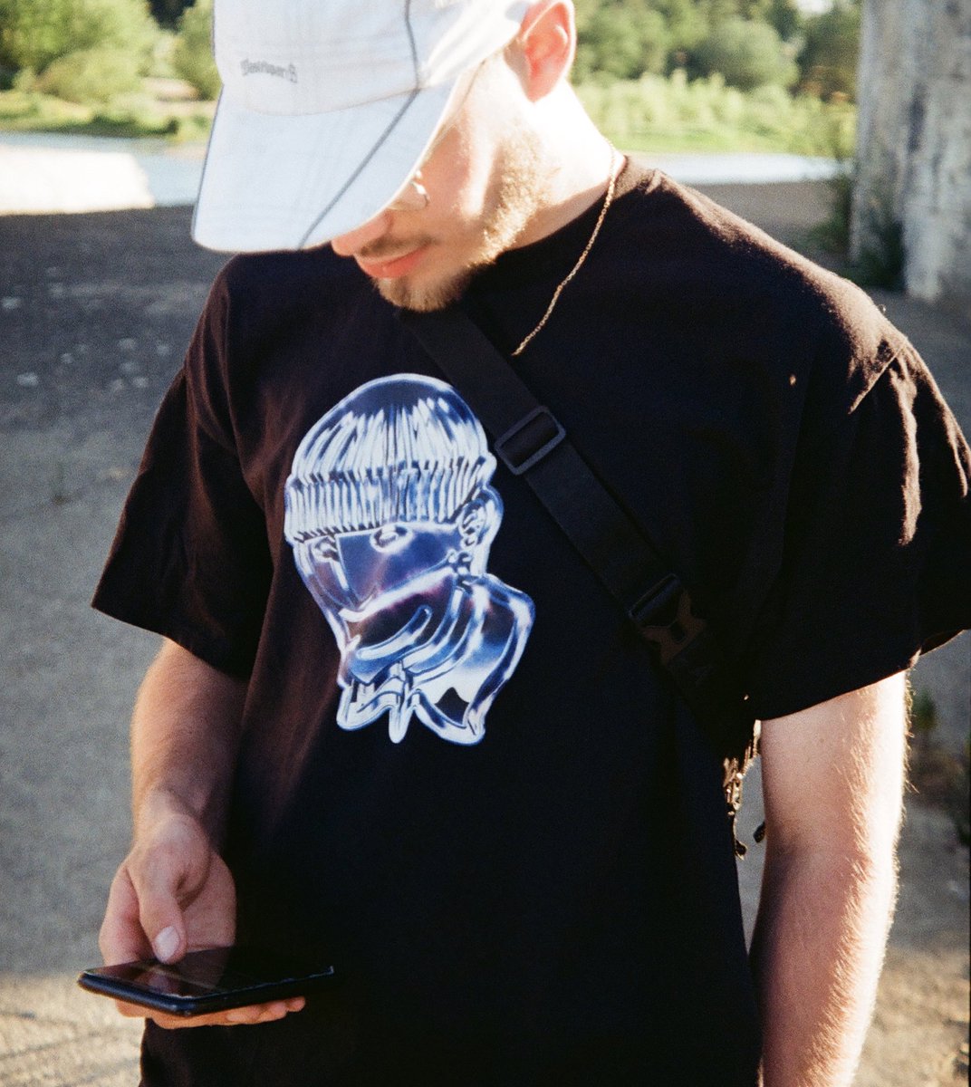 supram_'s tweet photo. JE VOUS FAIS GAGNER UN TEE
je vais tirer au sort une personne parmi les RT pour vous faire gagner ce t-shirt!
(Bien sûr faut que tu me follow ❤️ full love) https://t.co/bzQiraOpoZ