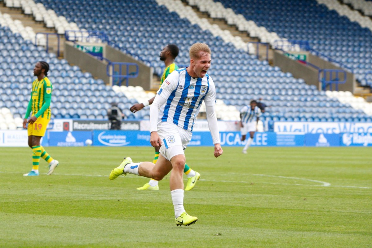 emilesmithrowe's tweet photo. that one was for the fans🙌🏻 #UTT https://t.co/M20zjqc8w2