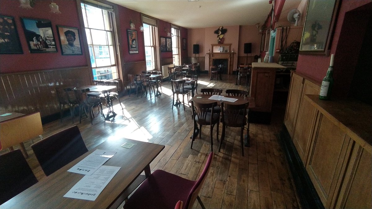 ShakespearesShf's tweet photo. Oh eh, it's not half nice to be back 🧡 come and see us between 3 and 11 Sunday to Thursday and 3 and 12 Friday and Saturday. https://t.co/FgVbTTZEe2