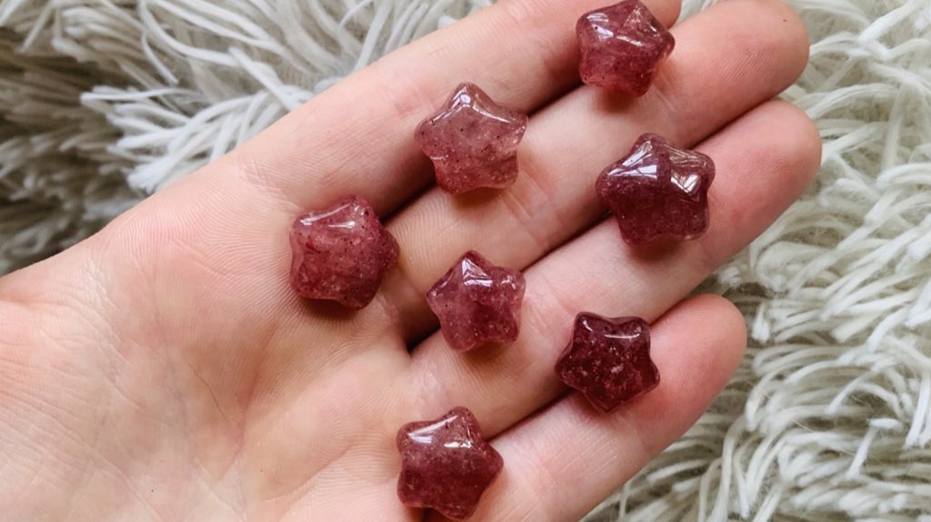 artbyjacstudio's tweet photo. 🌛🍓✨ My Update is LIVE! ✨🍓🌜

Pendants $25
Cabochons $3+
Crystals $6.5+
Towers $10+
and more!

Shop “new to old” to see today’s new items first!

Available on https://t.co/wCoptwZYFX 

⬇️ Comment below what you got! ⬇️ https://t.co/U8FaWOr68D