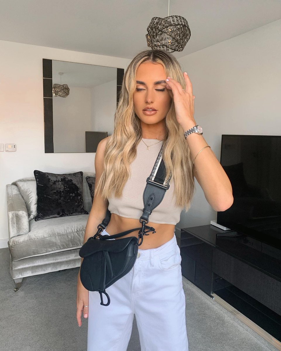 Amber_Davies7's tweet photo. Anyone ever met a human version of a headache? https://t.co/rpqRiTyfRz
