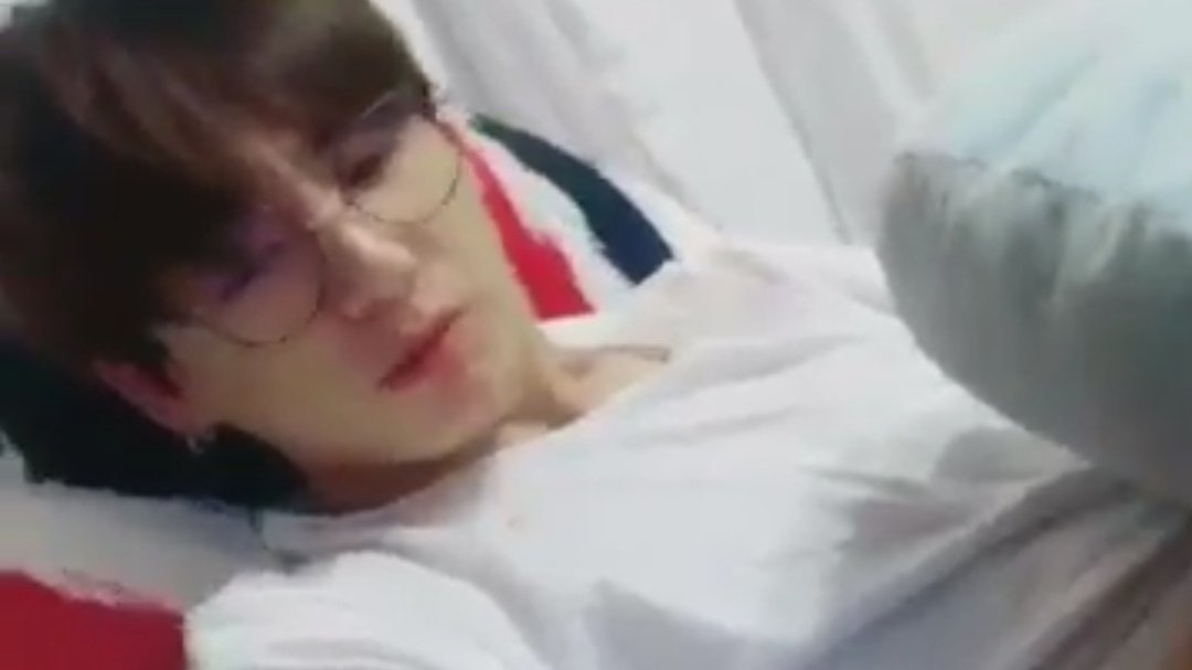 Remember when JK fell asleep at Taehyung's bed while waiting for his hyungie because they're about to watch KDRAMA???? then Taehyung posted this video,everyone's worried about the white shirt as if Jk would ever get mad at his baby