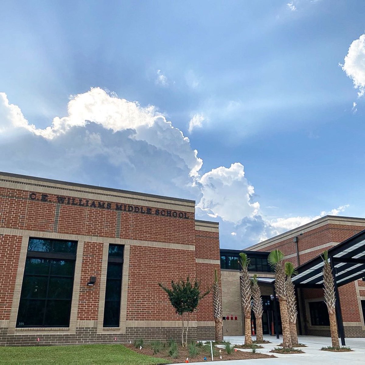 contract1984's tweet photo. The sun is shining down on C.E. Williams Middle School as we get even closer to completion!  Check out the latest shots of this gorgeous campus. #workinprogress #dronephotography #contractconstruction #webuildschools  @CEWCHAS @LS3P https://t.co/homFyV82aS