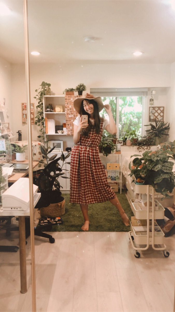 Thanksxu's tweet photo. I’m going full cottagecore 🍯🌾✨ https://t.co/AX619Oc2Ay
