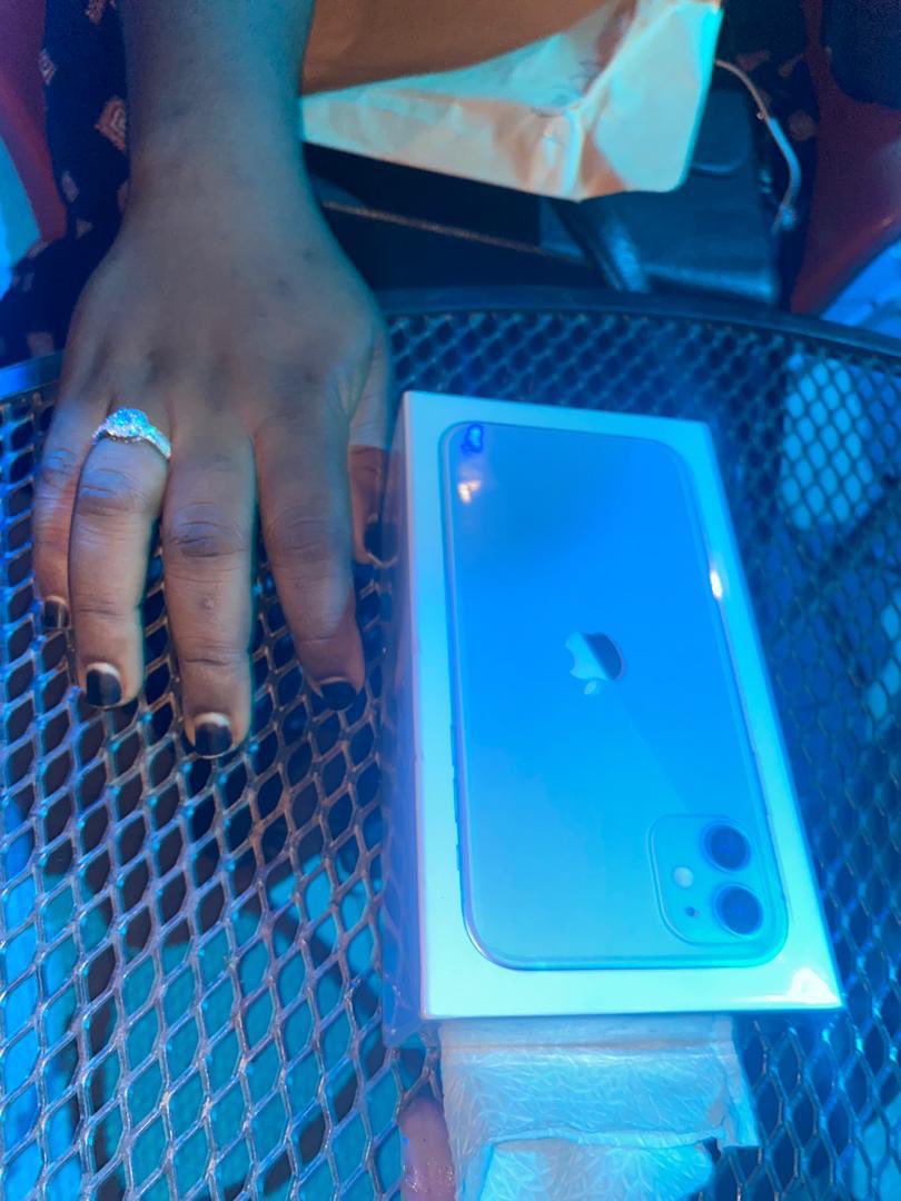 Bubble_minakie's tweet photo. OMG, I’m so happy for my baby girl @barliqees, her bae @daijai321 just proposed. I’m so happy for them both  #ForeverBD https://t.co/KuudBO6bo6